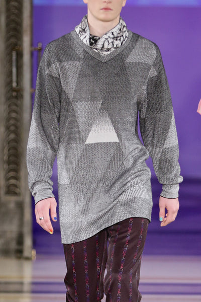 Sean Collection- Triangle Image Graphic Jacquard Knitwear- B/W